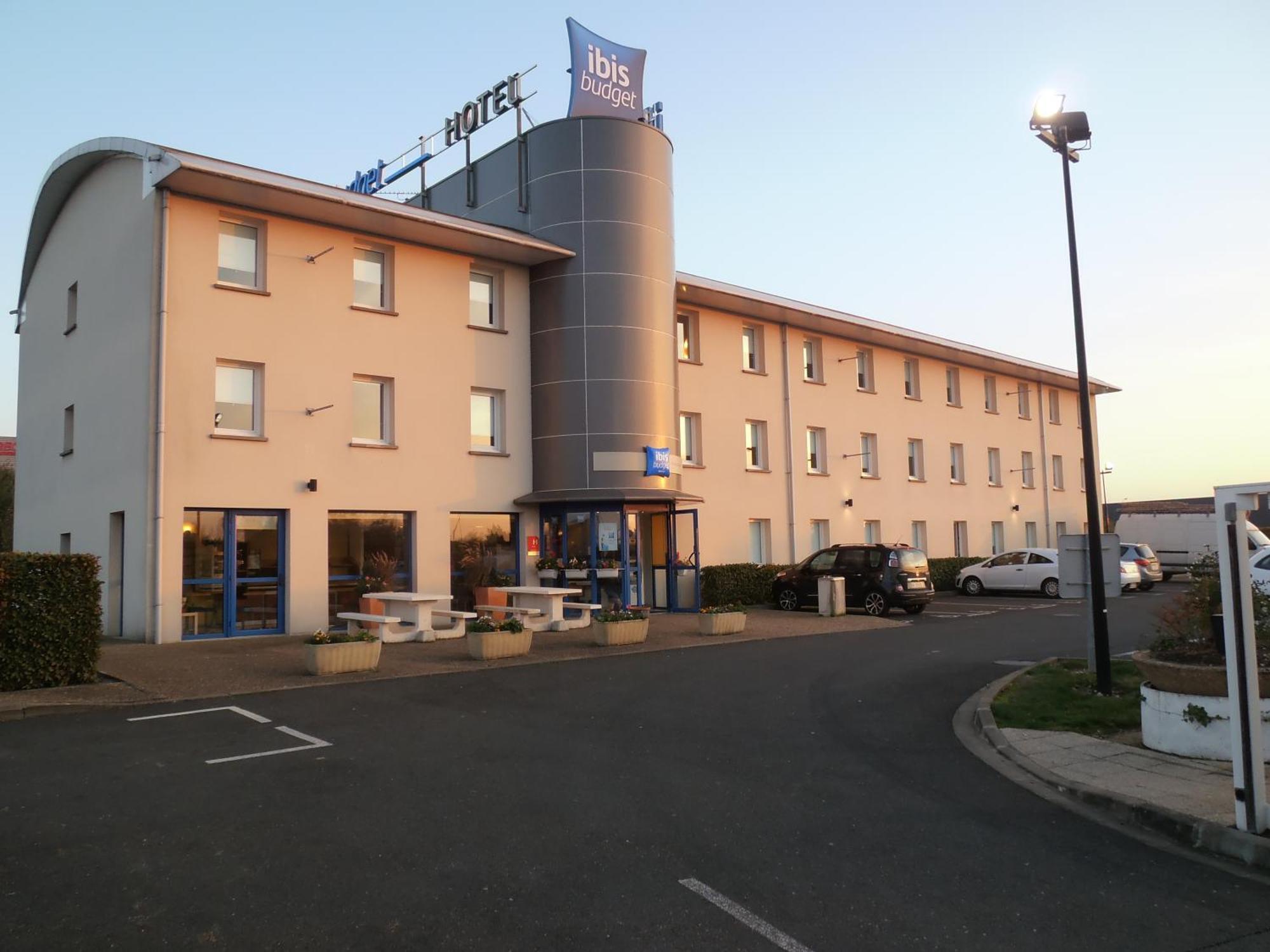 Ibis Budget Meung Sur Loire Exterior foto