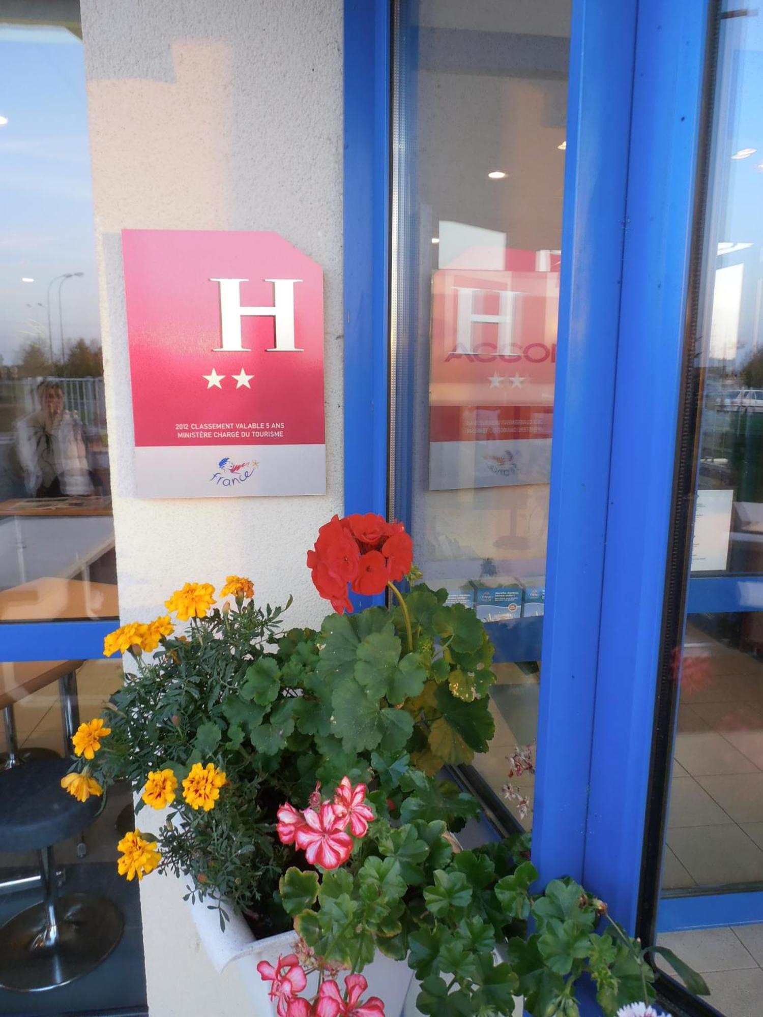 Ibis Budget Meung Sur Loire Exterior foto
