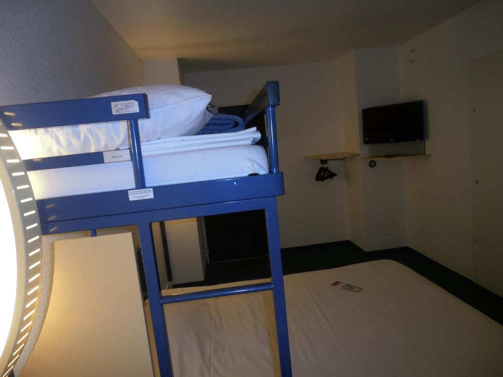 Hotel Ibis Budget Meung Sur Loire Zimmer foto